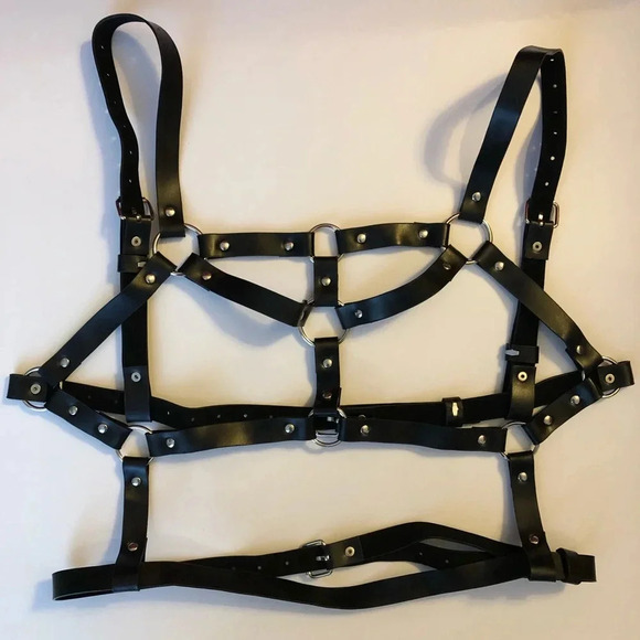 PU Vegan leather bodice/harness. One size Great for “cosplay” or spice-up outfit - Picture 2 of 5